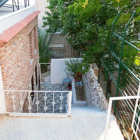 Zeytinli Tas Ev * İzmir