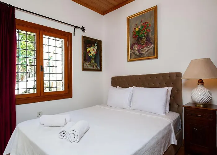 Zeytinli Tas Ev İzmir